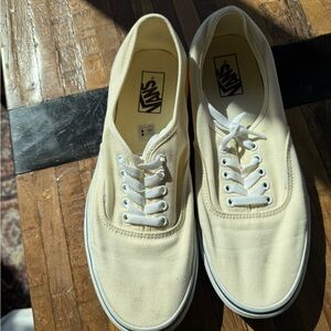 Vans Canvas Authentic Sneakers in Off-White/Cream